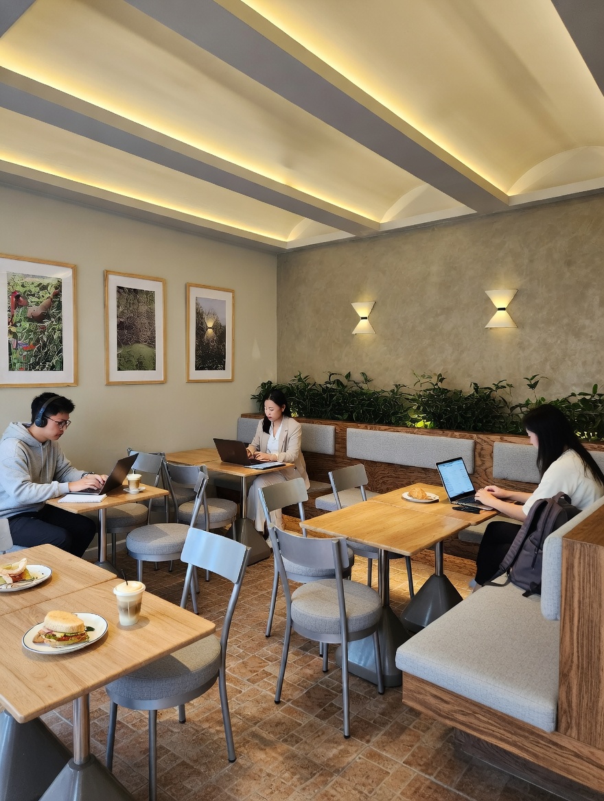 Every Half Coffee Roasters - Tống Hữu Định