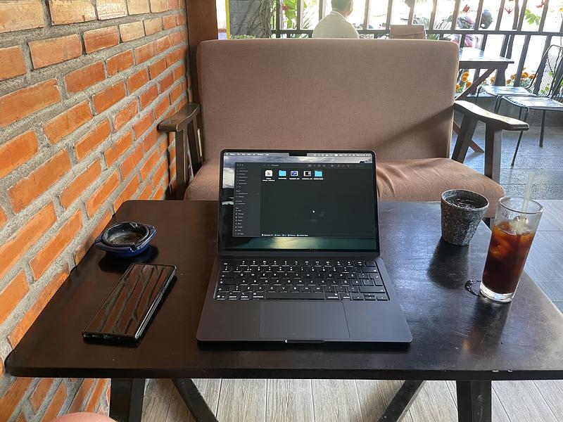 NHÂN Coffee and food 