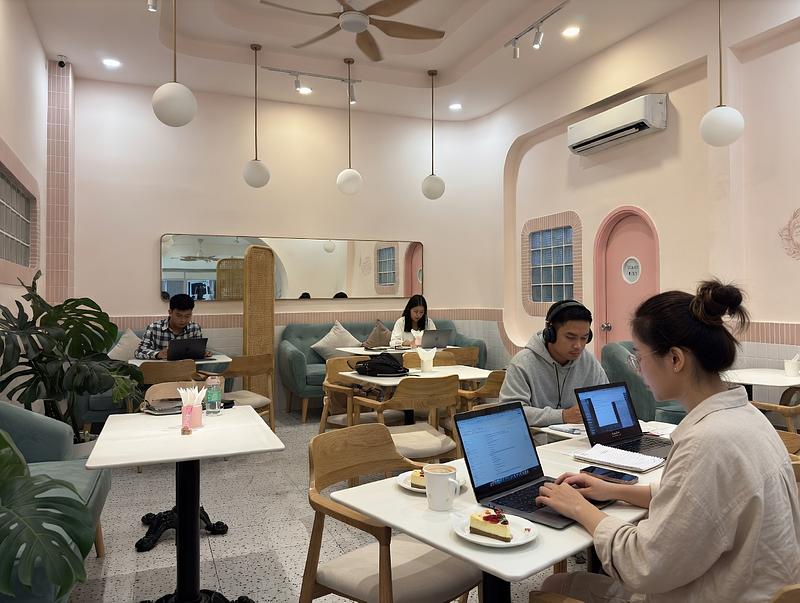 Cheesecake Ngon Cake Shop - Thao Dien