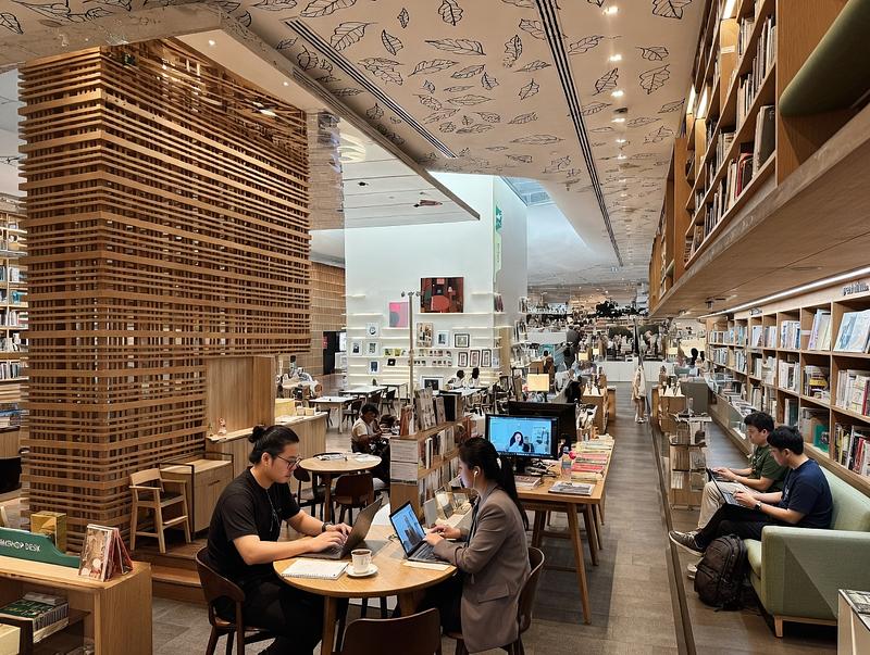 Open House Central Embassy